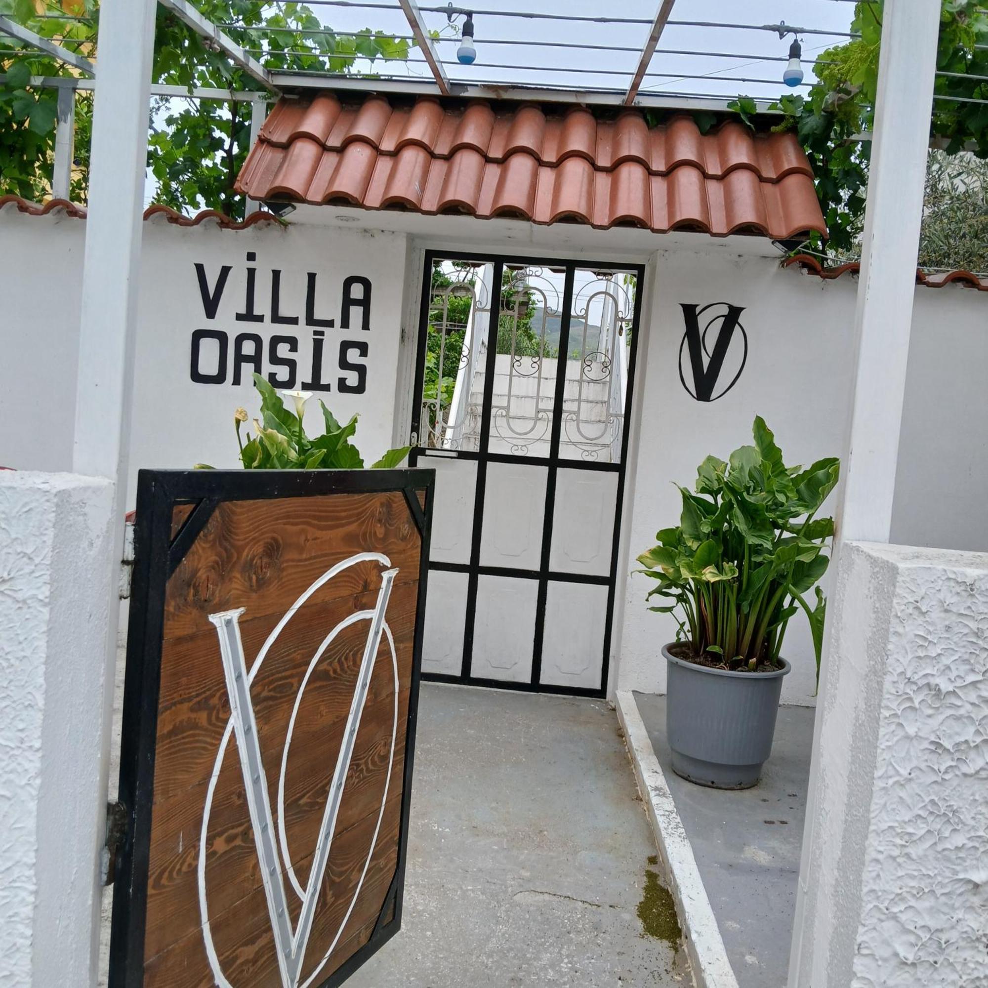 Villa Oasis Berat Bagian luar foto